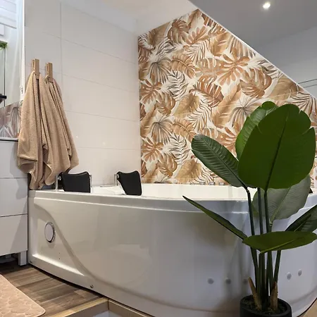 Cambre De Sade Experience Private Jacuzzi Apartamento *