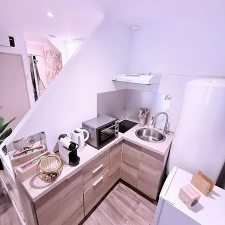 Cambre De Sade Experience Private Jacuzzi * Florensac