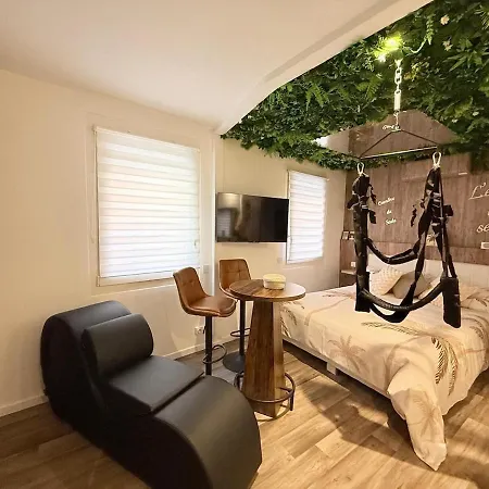 Cambre De Sade Experience Private Jacuzzi